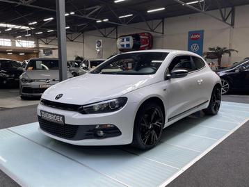 Volkswagen Scirocco 1.4 TSI 122PK Clima Navi Xenon Stuurbedi beschikbaar voor biedingen
