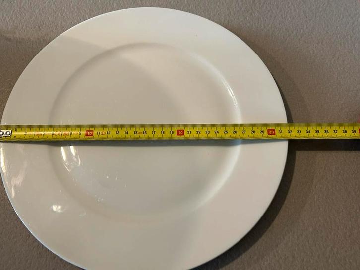 12x Tognana Borden - 32cm - Wit, Huis en Inrichting, Keuken | Servies, Zo goed als nieuw, Bord(en), Effen, Porselein, Ophalen