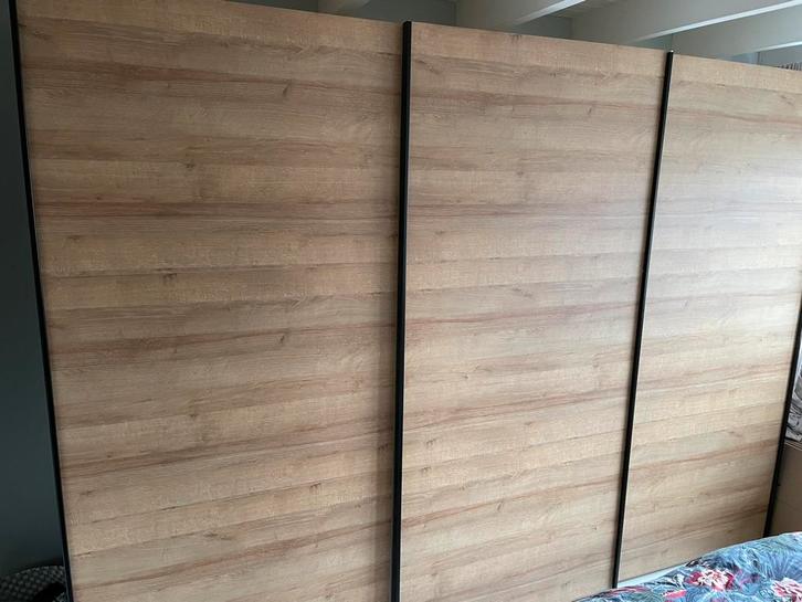 Goossens kledingkast, Huis en Inrichting, Kasten | Roldeurkasten en Archiefkasten, Zo goed als nieuw, 200 cm of meer, 50 tot 75 cm