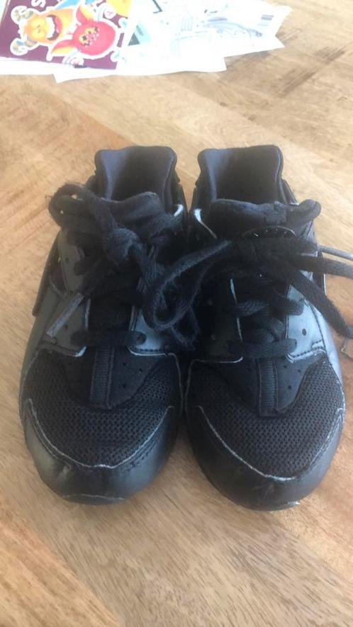 Nike Huarache, Kinderen en Baby's, Kinderkleding | Schoenen en Sokken, Gebruikt, Ophalen of Verzenden