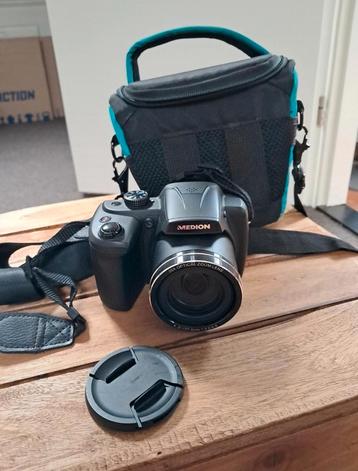 Medion camera 20Mpx / 35x optische zoom beschikbaar voor biedingen