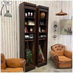 Oude roldeurkast met hanggedeelte Archiefkast Garderobe