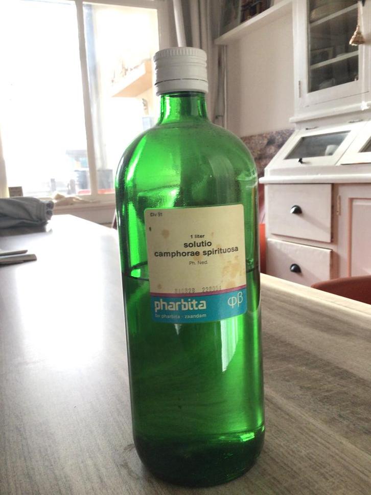Kamferspiritus in grote fles, Diversen, Verpleegmiddelen, Ophalen of Verzenden