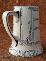 Mooie oude beker uit Engeland van Royal Doulton 14,2 cm., Ophalen of Verzenden