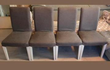 stoelen netjes met verwisselbare hoezen leuk & handig (ikea)
