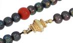 Bloedkoraal grijze parel vintage dames ketting 14k slot goud, Ophalen of Verzenden, Goud, Ketting, Met edelsteen