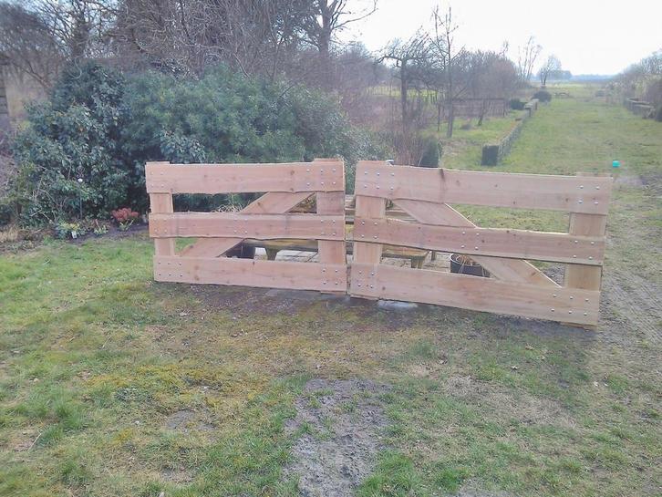 Robuust landelijk landhek 4 mtr met 2 palen en beslag, Tuin en Terras, Tuinhekken en Hekwerk, Nieuw, Tuinhek, Hout, Ophalen