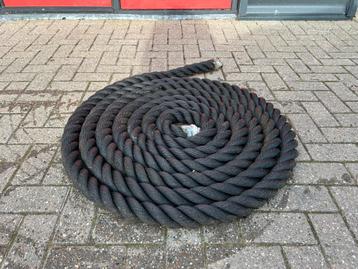 Gebruikte kabelaring sloep 10.90 meter beschikbaar voor biedingen