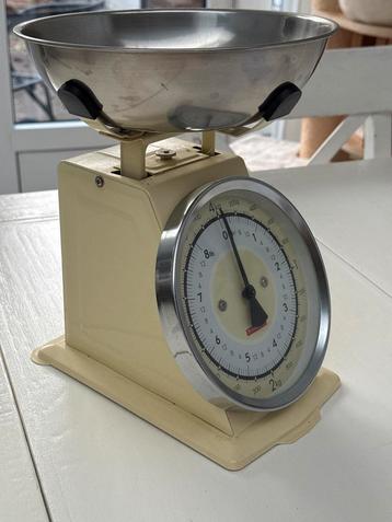 Typhoon Retro Weegschaal - Nieuw! beschikbaar voor biedingen