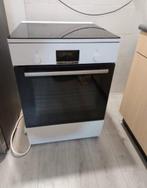 Fornuis, Witgoed en Apparatuur, Fornuizen, Ophalen, 4 kookzones, Zo goed als nieuw, Gas