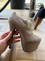 Partij damesschoenen nieuw 453 paar ( maatseries) bieden, Kleding | Dames, Schoenen, Ophalen of Verzenden, Nieuw, Overige kleuren