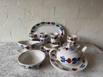 Boetenbont servies diverse stuks beschikbaar voor biedingen