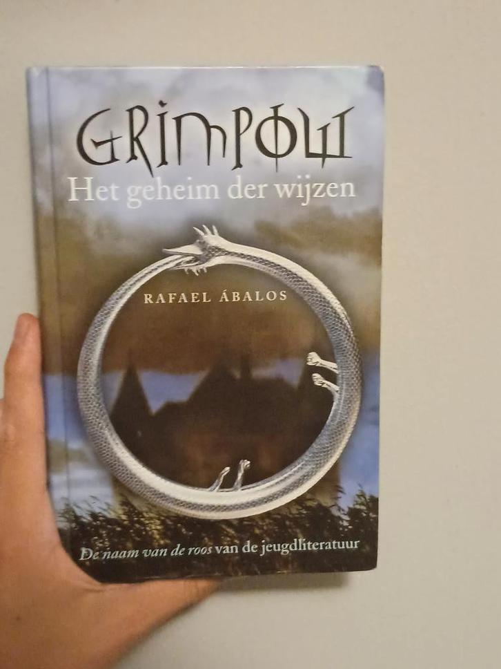 Rafael Abalos - Grimpow het geheim der wijzen, Boeken, Kinderboeken | Jeugd | 13 jaar en ouder, Zo goed als nieuw, Ophalen of Verzenden