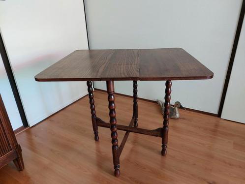 Oude houten hangoor side table/bijzettafel (inklapbaar), Antiek en Kunst, Antiek | Meubels | Tafels, Ophalen