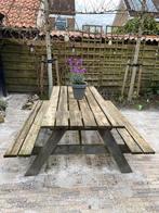 Stevige picknick tafel  180 x 160 cm, Gebruikt, Rechthoekig, Hout, Ophalen