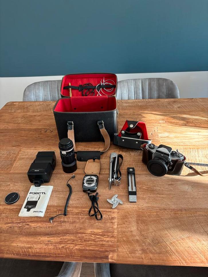 Te koop: Exakta VX500 + toebehoren - Vintage Camera, Audio, Tv en Foto, Fotocamera's Analoog, Gebruikt, Spiegelreflex, Overige Merken