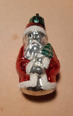 Oude kerstbal kerstmannetje, Ophalen