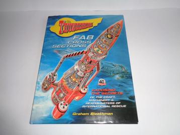 Oud Carlton Thunderbirds FAB Cross Sections Boek, uit 2005 beschikbaar voor biedingen