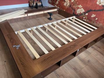 Bedframe met opbergvakken 200x200