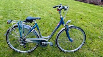 Nette goede damesfiets 49cm Gazelle Medeo l 24 versnellingen beschikbaar voor biedingen