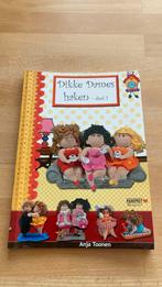 Anja Toonen - Dikke dames haken, Boeken, Ophalen of Verzenden, Zo goed als nieuw, Anja Toonen