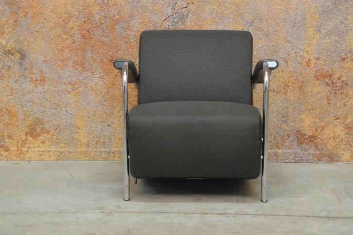 ZGANieuw! grijze Leolux Scylla designfauteuil in leer + stof, Huis en Inrichting, Fauteuils, Zo goed als nieuw, Stof, Minder dan 50 cm