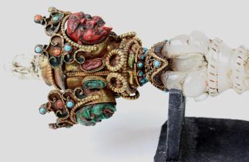 Phurba crystal - halfedelstenen - verguld brons crystal staa beschikbaar voor biedingen