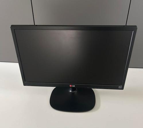 LG led monitor 22M35A-B, 21,5 inch, Computers en Software, Monitoren, Zo goed als nieuw, 60 Hz of minder, VGA, Kantelbaar, LED