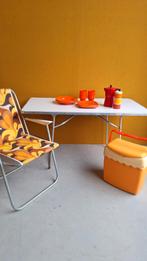 Retro Camping Set: Tafel, Stoel, Koelbox, Servies, Caravans en Kamperen, Gebruikt, Vintage, Ophalen of Verzenden, Campingstoel