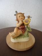 Goebel beeldjes Hummelnr.2104 en 2105 / Dame D.porselein, Ophalen of Verzenden, Zo goed als nieuw, Hummel