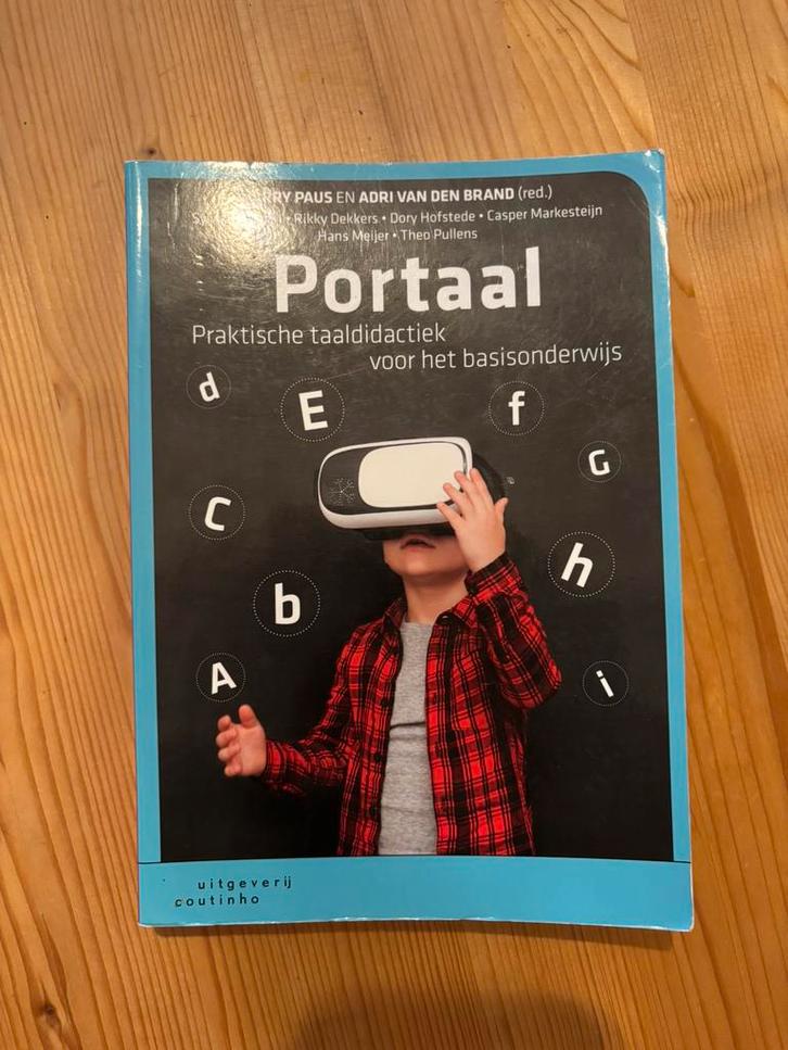 Adri van den Brand - Portaal, Boeken, Schoolboeken, Zo goed als nieuw, Nederlands, Overige niveaus, Ophalen of Verzenden