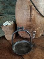 Mooie brocante smeedijzeren steigbeugel
Stijgbeugel, Antiek en Kunst, Ophalen of Verzenden