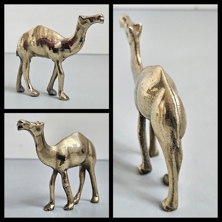 Geel koper sculptuur van een dromedaris, Antiek en Kunst, Antiek | Koper en Brons, Koper, Ophalen of Verzenden