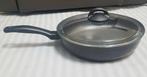 BK Kwaliteit Wokpan met Glazen deksel
Diameter ø 29 cm Hoogt, Huis en Inrichting, Keuken | Potten en Pannen, Ophalen of Verzenden