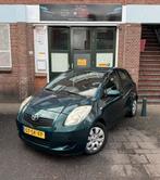 Toyota Yaris 1.3 16V Vvt-i 5DR 2006 Airco/APK, Voorwielaandrijving, Stof, Zwart, 4 cilinders