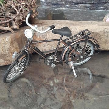 Toffe Gedetailleerde metalen fiets 28,5 cm handgemaakt  beschikbaar voor biedingen