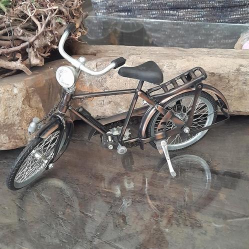 Toffe Gedetailleerde metalen fiets 28,5 cm handgemaakt, Huis en Inrichting, Woonaccessoires | Overige, Zo goed als nieuw, Ophalen of Verzenden