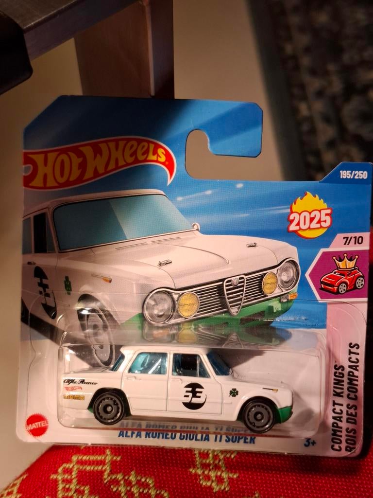 Hot Wheels Alfa Romeo Giulia TI Super, Hobby en Vrije tijd, Modelauto's | Overige schalen, Ophalen of Verzenden, Nieuw, Auto