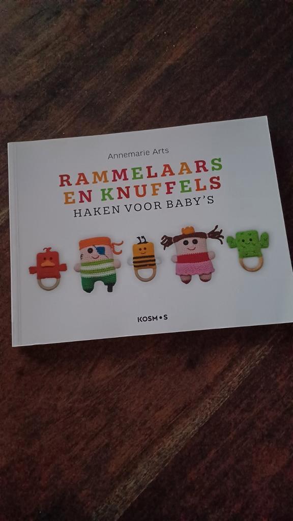 Rammelaars en knuffels haken voor baby's, Hobby en Vrije tijd, Breien en Haken, Zo goed als nieuw, Haken, Patroon of Boek, Ophalen of Verzenden
