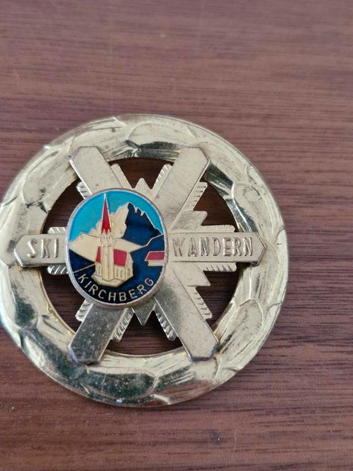 435 Badge Ski Wandern Kirchberg Pin, Verzamelen, Speldjes, Pins en Buttons, Ophalen of Verzenden