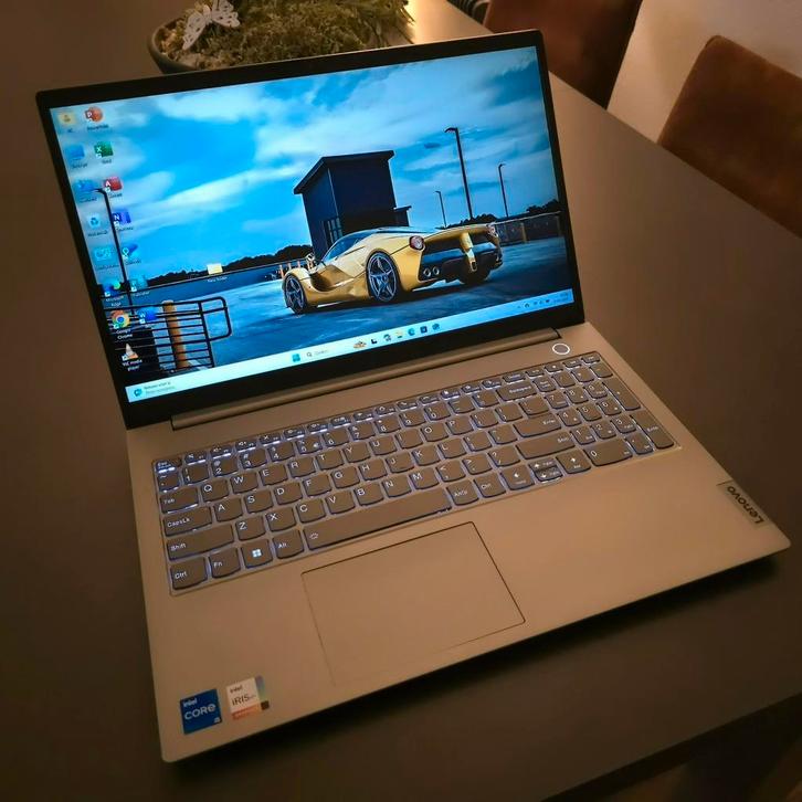 Lenovo Laptop Core i5 1135G7_ 24GB Ram _ 512GB SSD _ Z.G.A.N, Computers en Software, Windows Laptops, Zo goed als nieuw, 15 inch