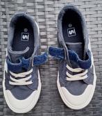 Leuke blauwe gymschoenen maat 32, Kinderen en Baby's, Kinderkleding | Schoenen en Sokken, Ophalen, Zo goed als nieuw, Jongen of Meisje