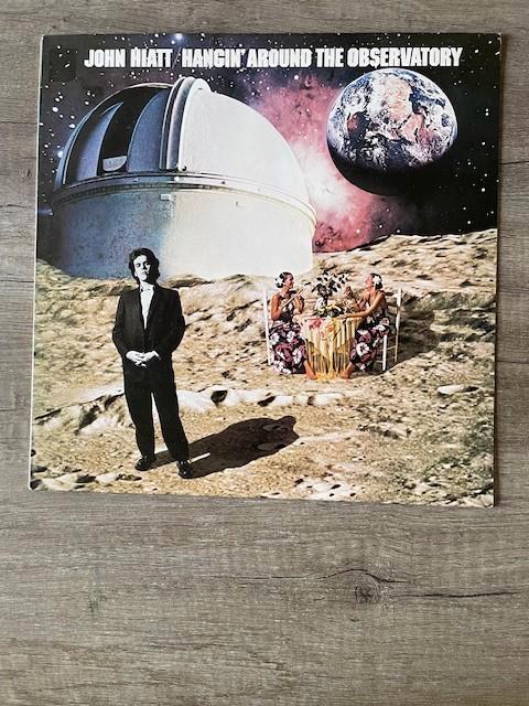 Artiest John Hiatt - 4 Albums - (74/80/82/85), Cd's en Dvd's, Vinyl | Rock, Gebruikt, Poprock, Overige formaten, Ophalen of Verzenden