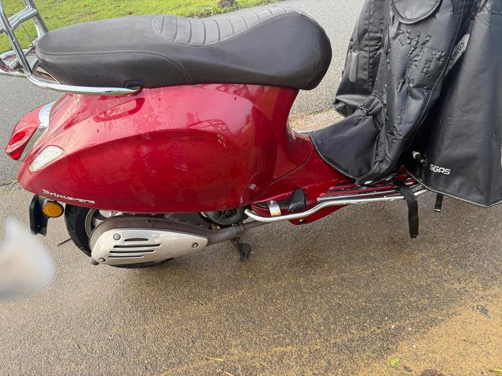 Vespa Primavera 2017 - Mooie scooter!, Fietsen en Brommers, Snorfietsen en Snorscooters, Gebruikt, Vespa, Benzine, Ophalen