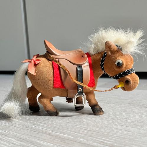 Kipper norman Thelwell flocked Pony Saddle / jaren 90, Verzamelen, Dierenverzamelingen, Gebruikt, Beeldje of Figuurtje, Paard
