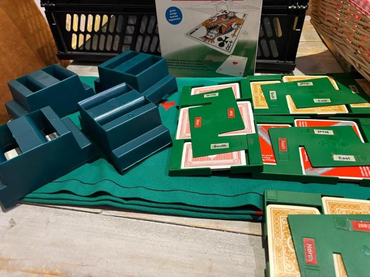 Compleet bridgespel, Hobby en Vrije tijd, Gezelschapsspellen | Kaartspellen, Zo goed als nieuw, Drie of vier spelers, Ophalen of Verzenden
