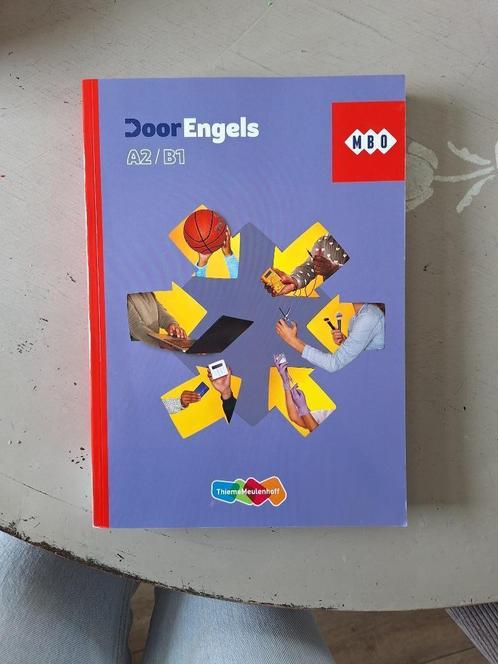 DoorEngels A2/B1 - mbo leerwerkboek Engels, Boeken, Schoolboeken, Zo goed als nieuw, Engels, Overige niveaus, Ophalen of Verzenden