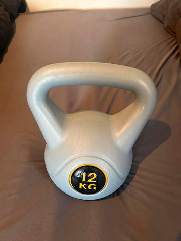 Kettlebell 12kg - zo goed als nieuw! beschikbaar voor biedingen