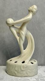 Art Nouveau mat plateel beeldje, Antiek en Kunst, Antiek | Keramiek en Aardewerk, Ophalen of Verzenden
