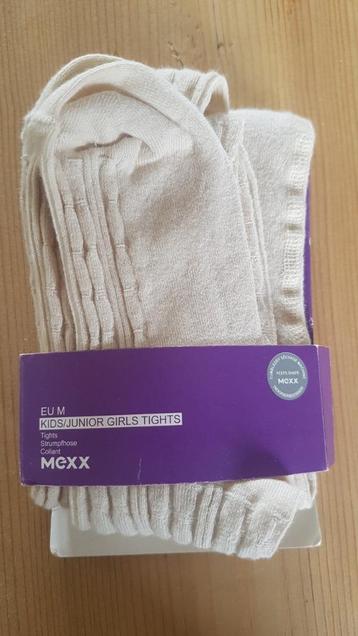 Beige panty maat 104-110 (schoenmaat 23) beschikbaar voor biedingen